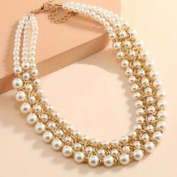 BEADED FAUX PEARL BEADS WITH GOLDEN TONE METAL CHAINS NECKLACE