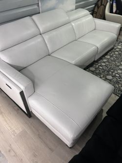 SECTIONAL GENUINE LEATHER RECLINER ELECTRIC WHITE COLOR..💥✅🚛DELIVERY SERVICE AVAILABLE ✅💥🚛