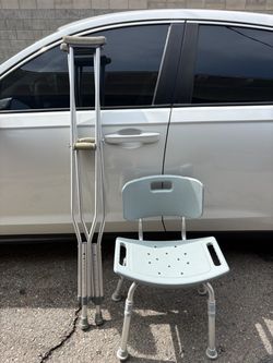 Aluminum Crutches and Shower Chair Set