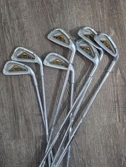 Vintage Spalding Elite Optimum Balance Golf Irons Set 3-9