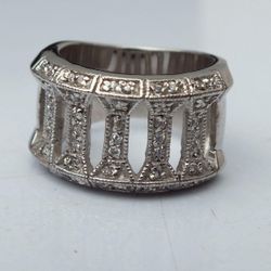 Gorgeous Pillar Women's Silver Ring, Cubic Zirconia Accents, Size 8 1/4