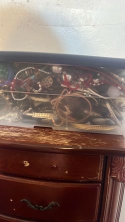 Mystery jewelry box