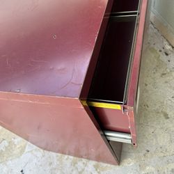 Metal File Cabinet 