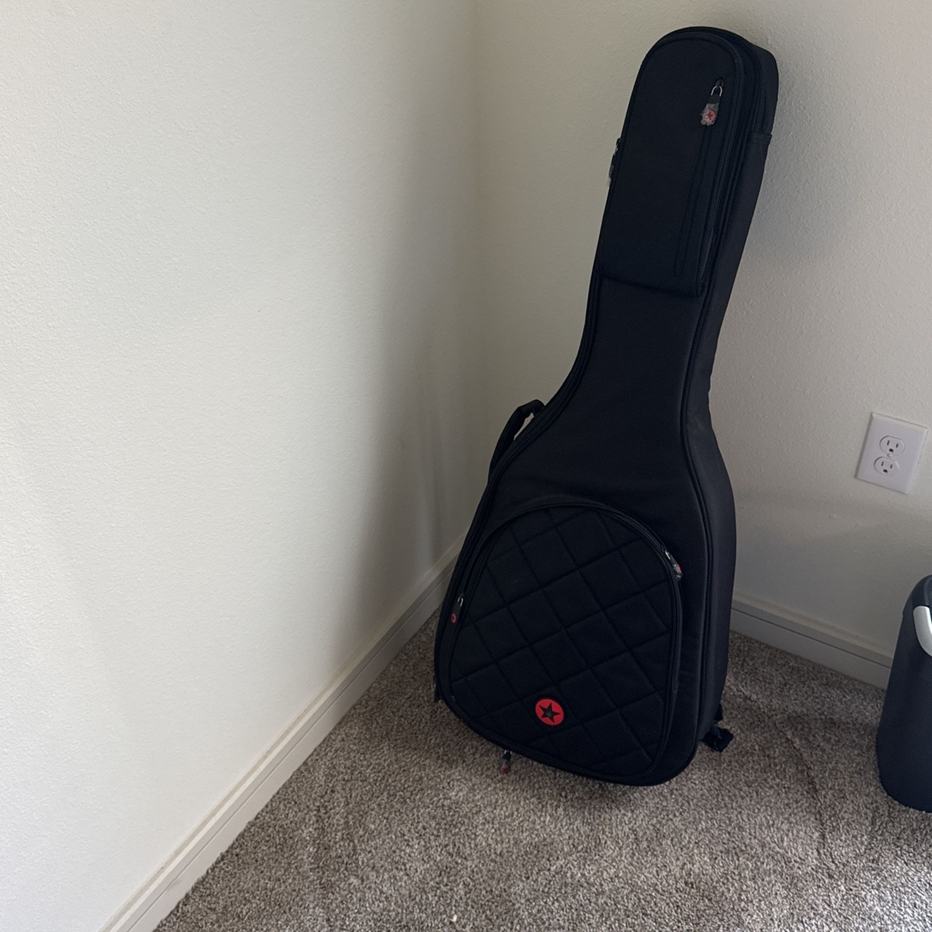 Yamaha F335 Acoustic Guitar
