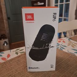 Black JBL Speaker Flip 6