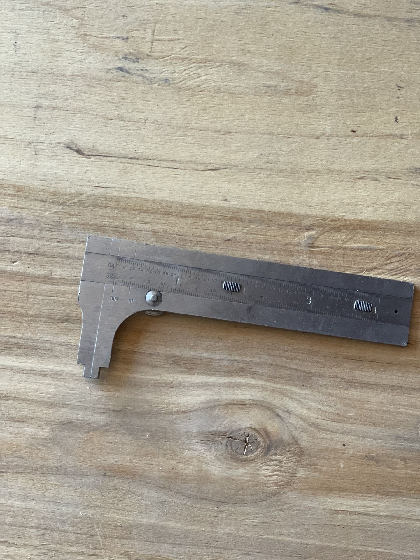 Starrett Caliper 1025 5 In
