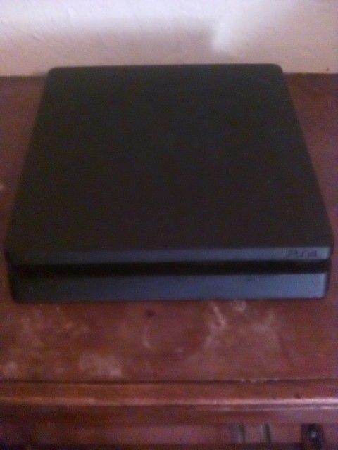 PS4 Slim
