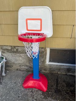 Kid’s Basketball Hoops