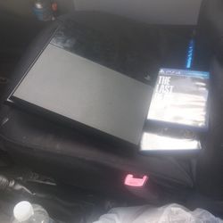 Ps4 Slim With Games And Controller 