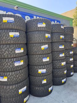 37x13.50r24 Landsail tires nuevas con 50,000 millas de garantía las 4