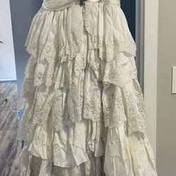 Wedding dress