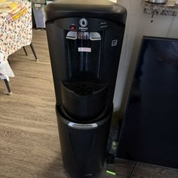 Primo Water Dispencer 