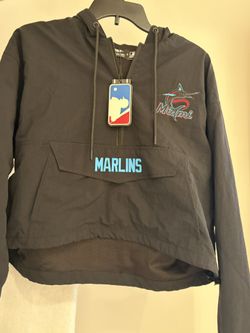 Miami Marlins Women’s Small Half Zip With Hood NEW by Pro Standard