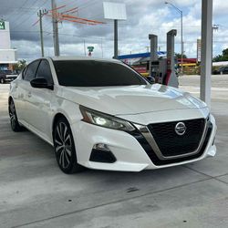 2020 Nissan Altima 2.5 SR 