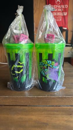 Disney Parks Oogie Boogie Bash  Drink Tumbler Cup Lid Dice Straw Lights
