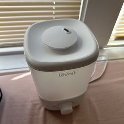 Air purifier and air humidifier