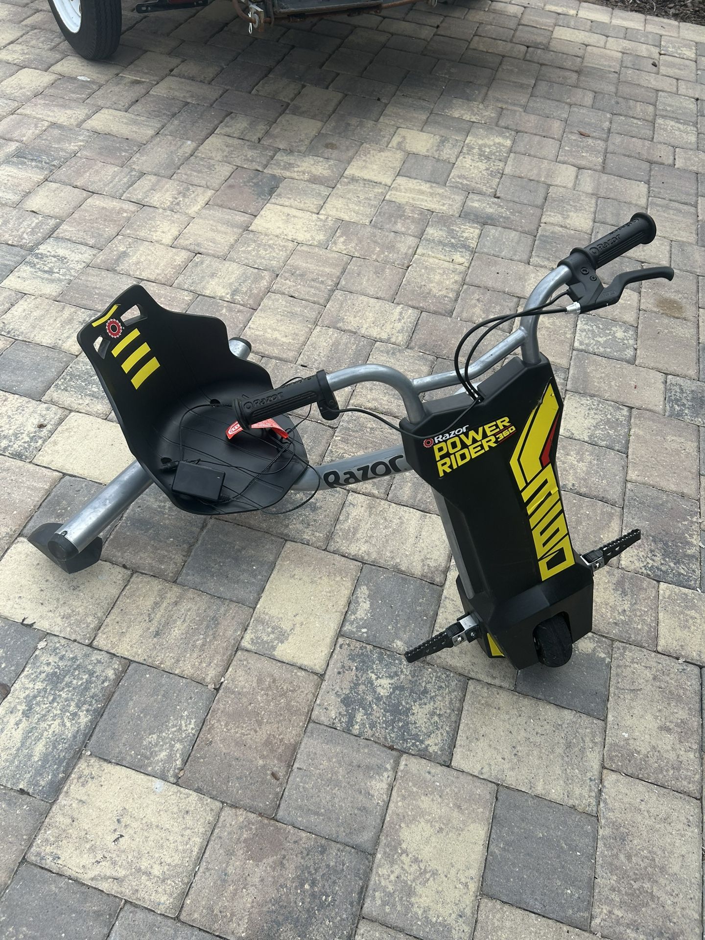 Razor Power Rider 360