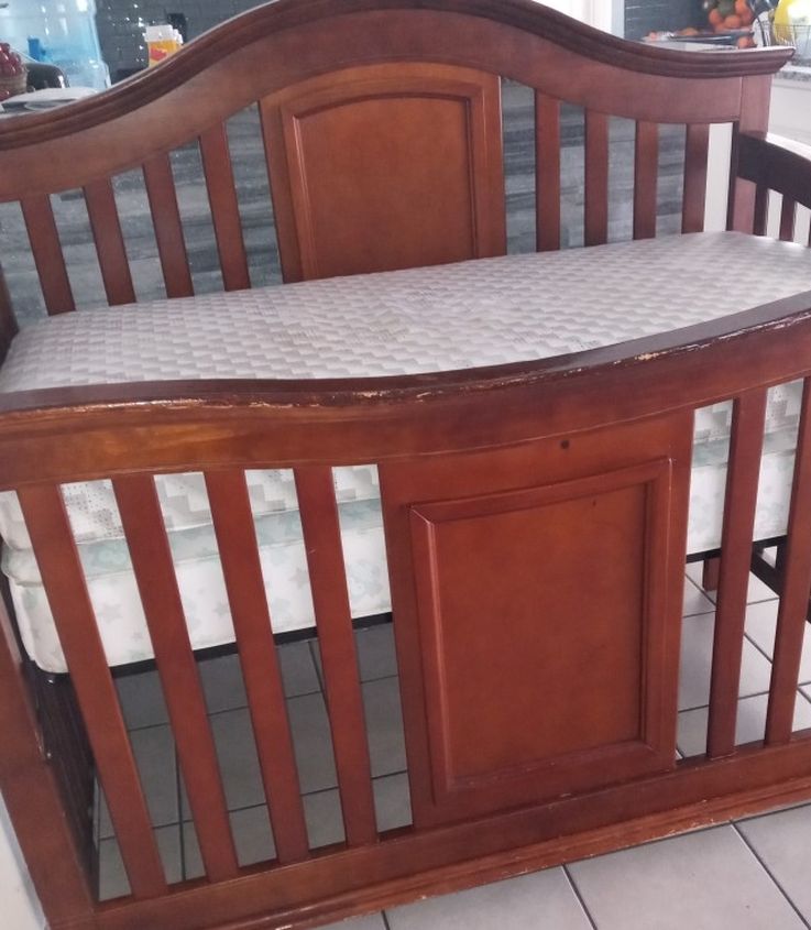 WOOD CRIB