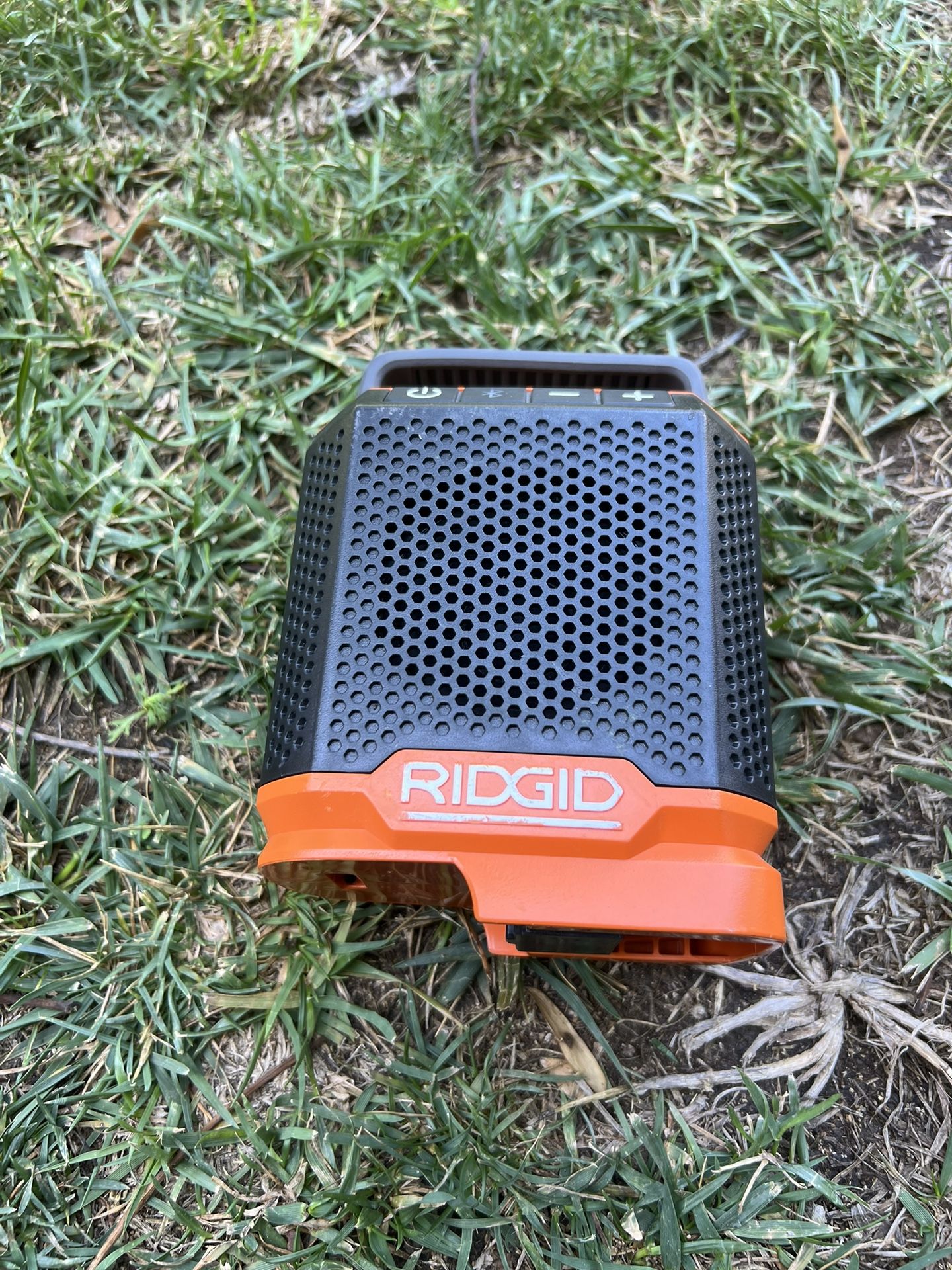 Ridgid Bluetooth Speaker 18v