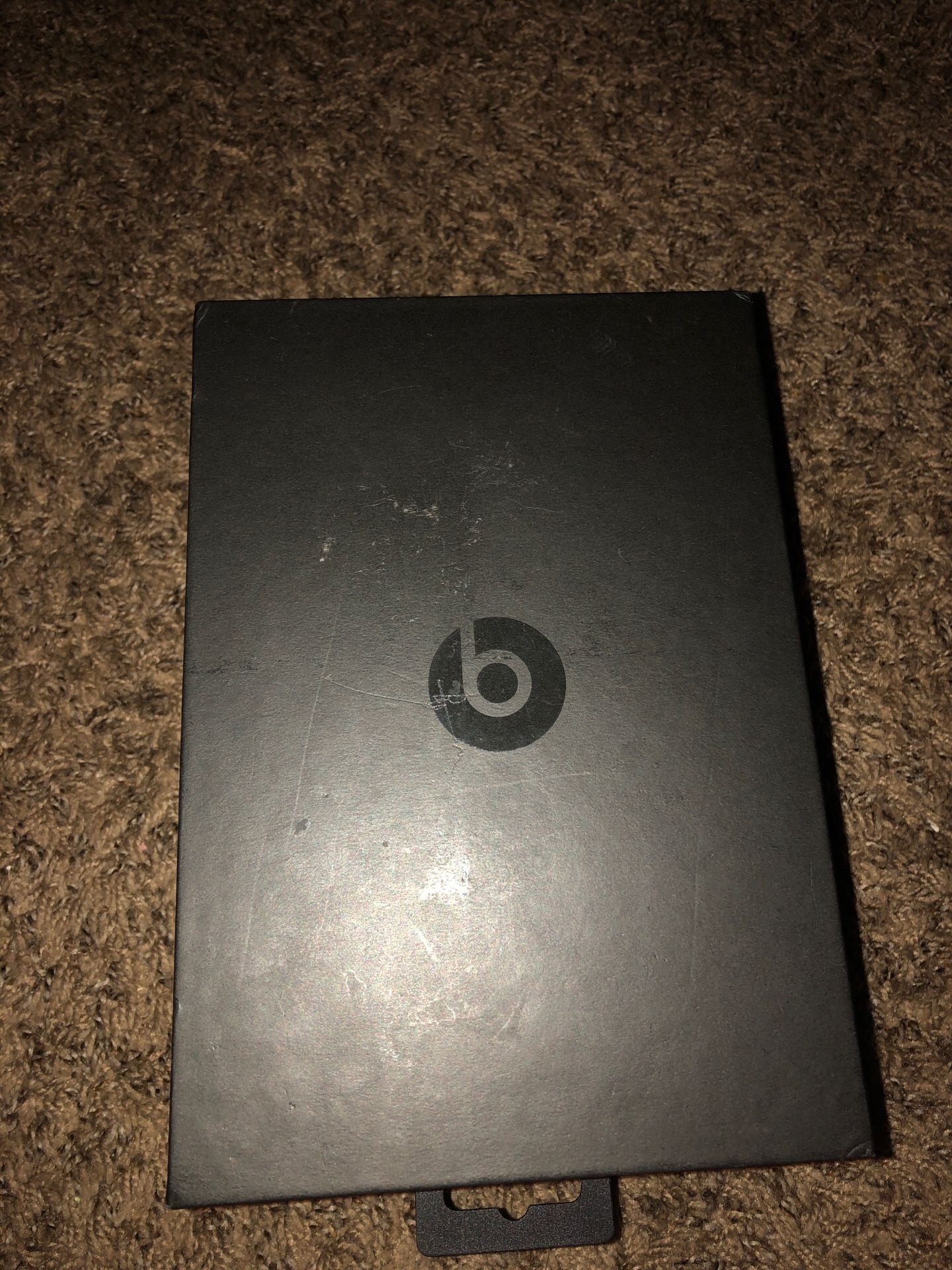Beats solo 2 wired ( no Bluetooth )