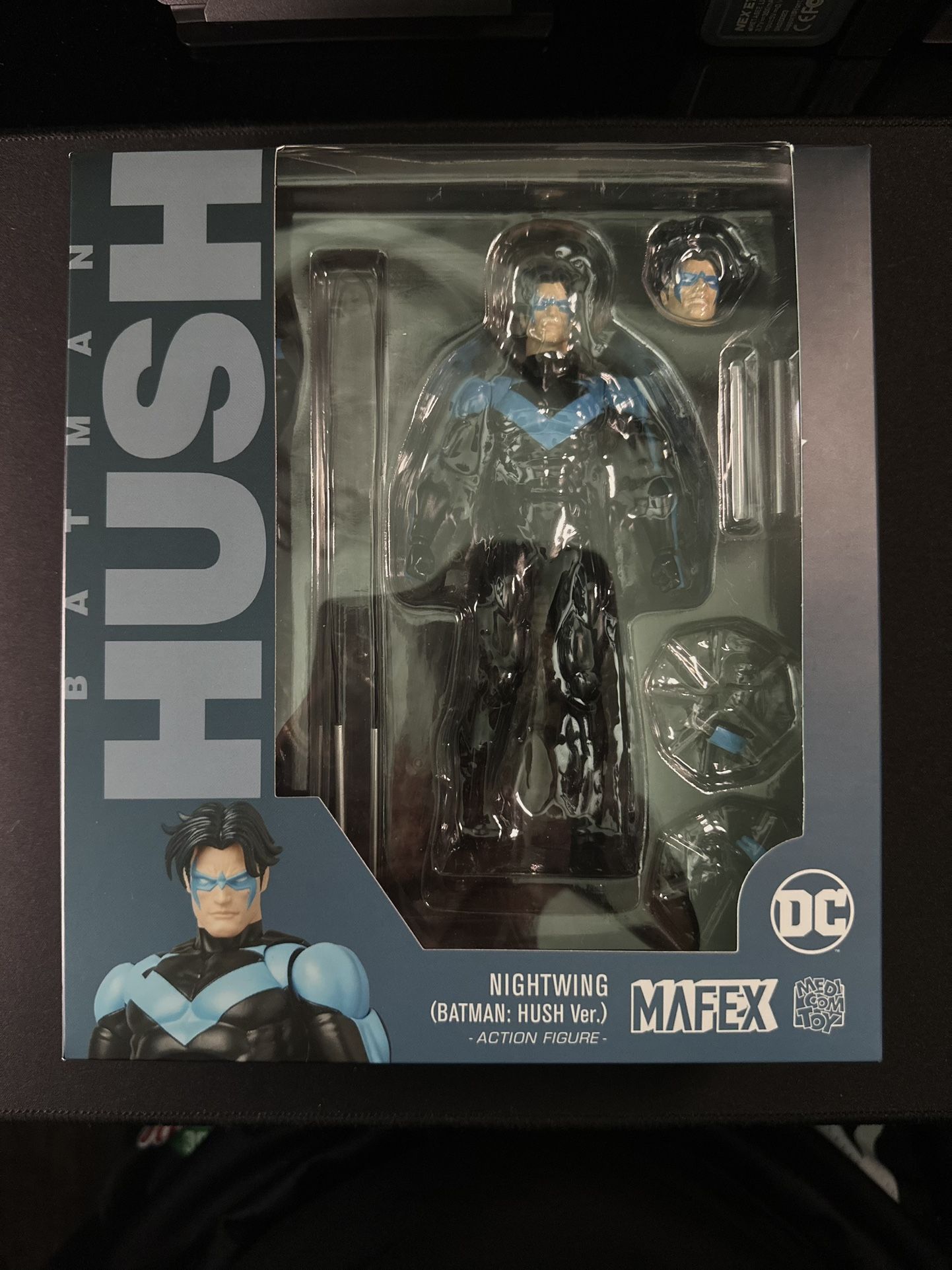 Medicom MAFEX No. 175 Nightwing Action Figure Batman Hush Ver.