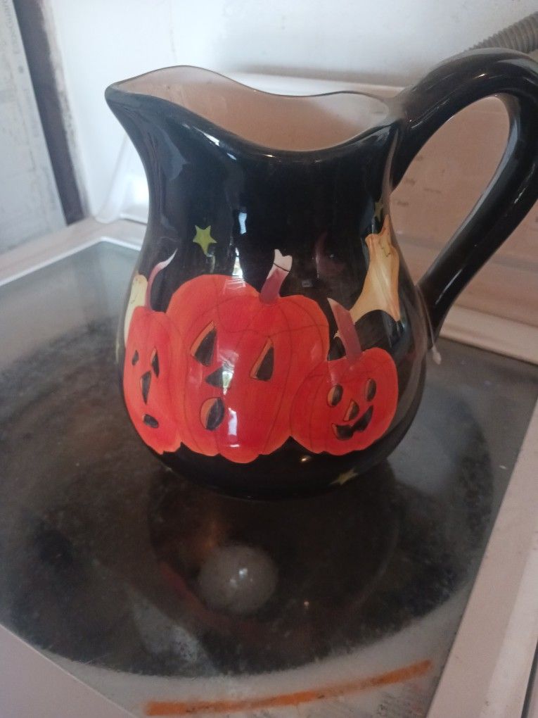 Halloween Pitcher