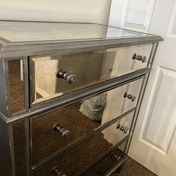 Mirror Dresser