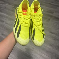⚽ Adidas Soccer Cleats Size 11 - Like New