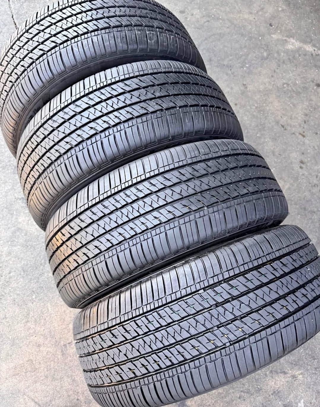 235 50 20 Vendo Un Seth De Llantas De La Marca Bridgestone