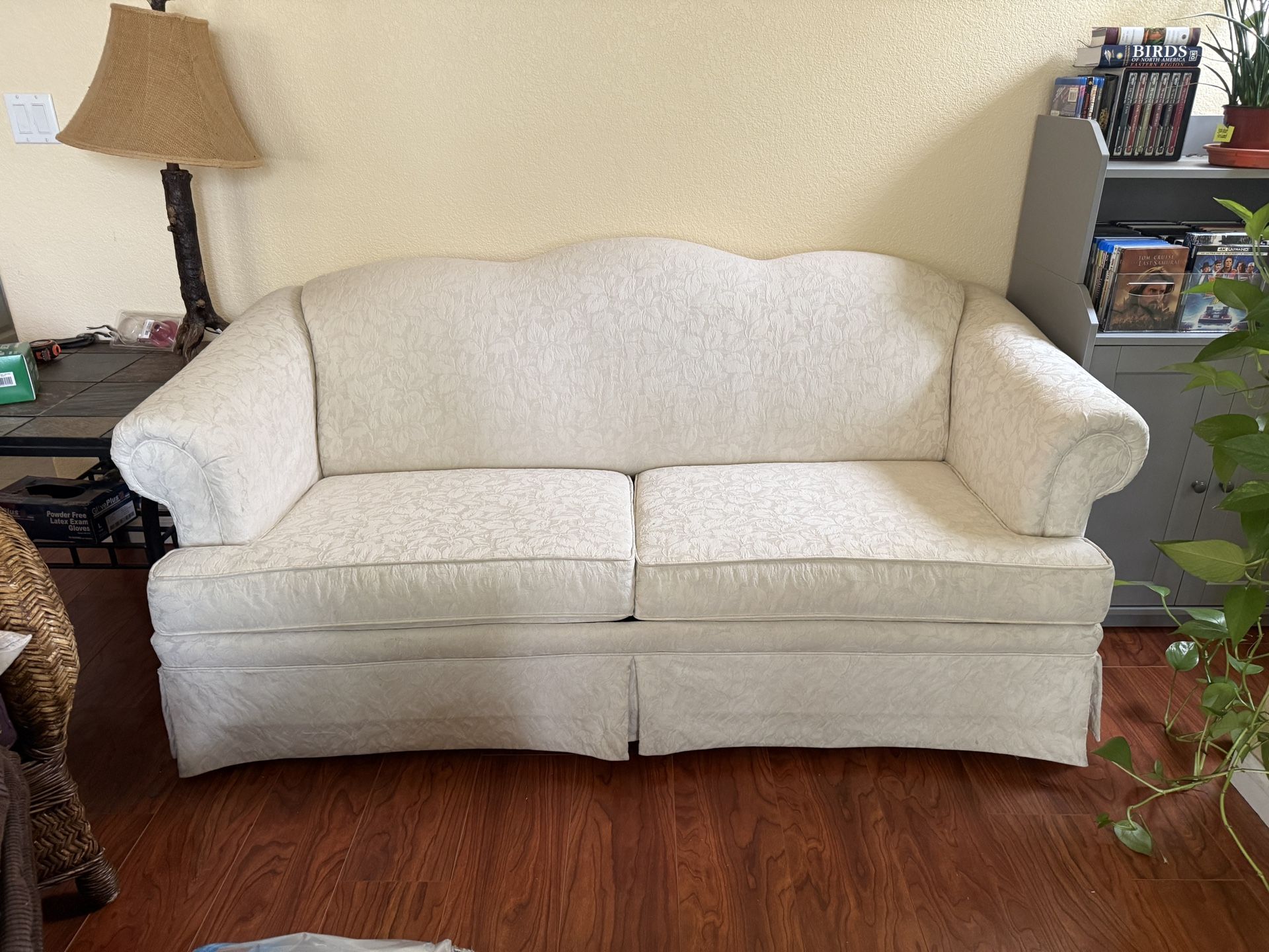 Couch(loveseat)