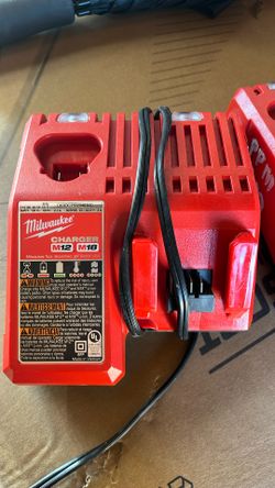Milwaukee Dual Charger 