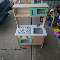Play Kitchen