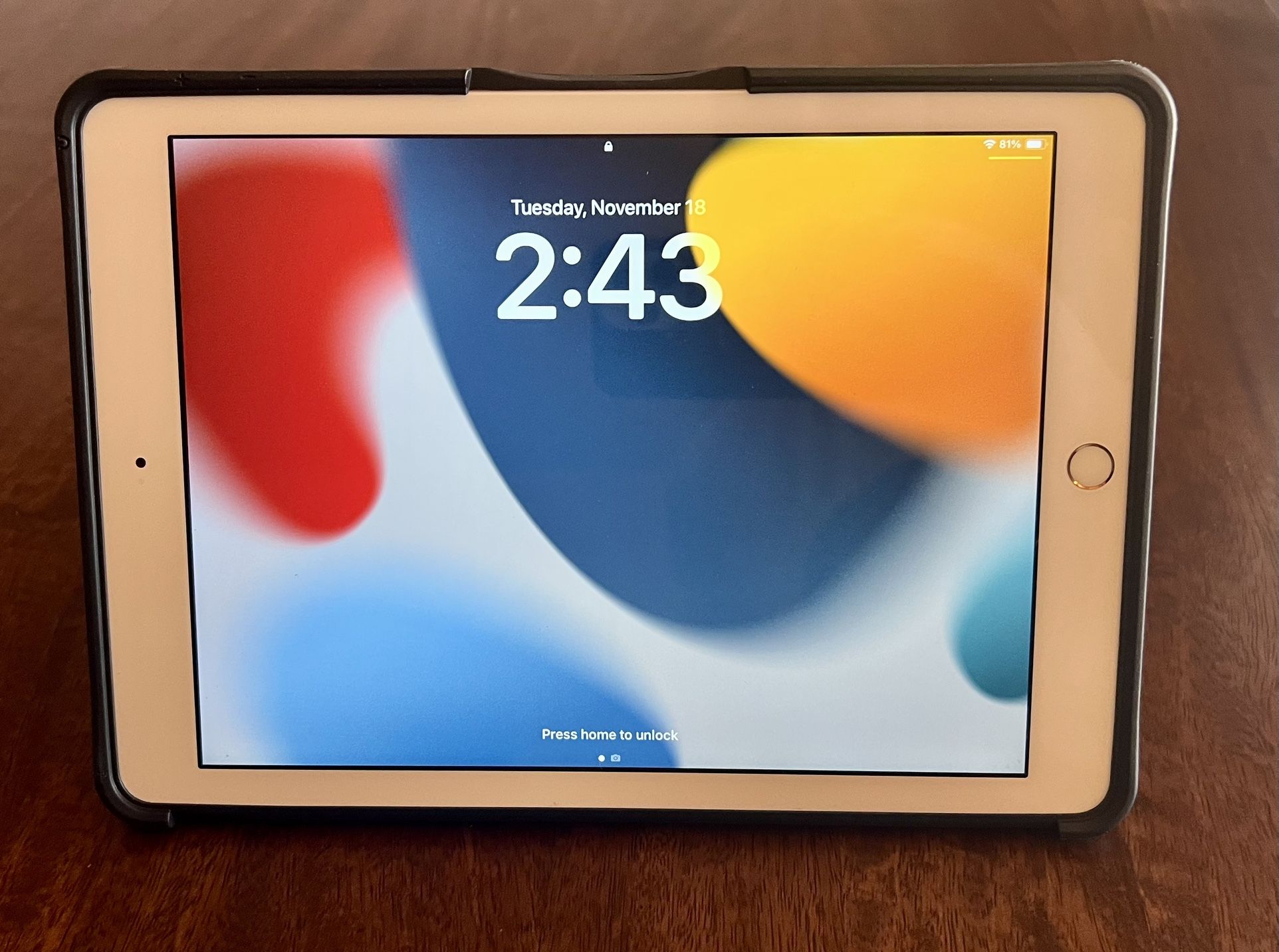 iPad 6th Gen - Gold - 128GB 