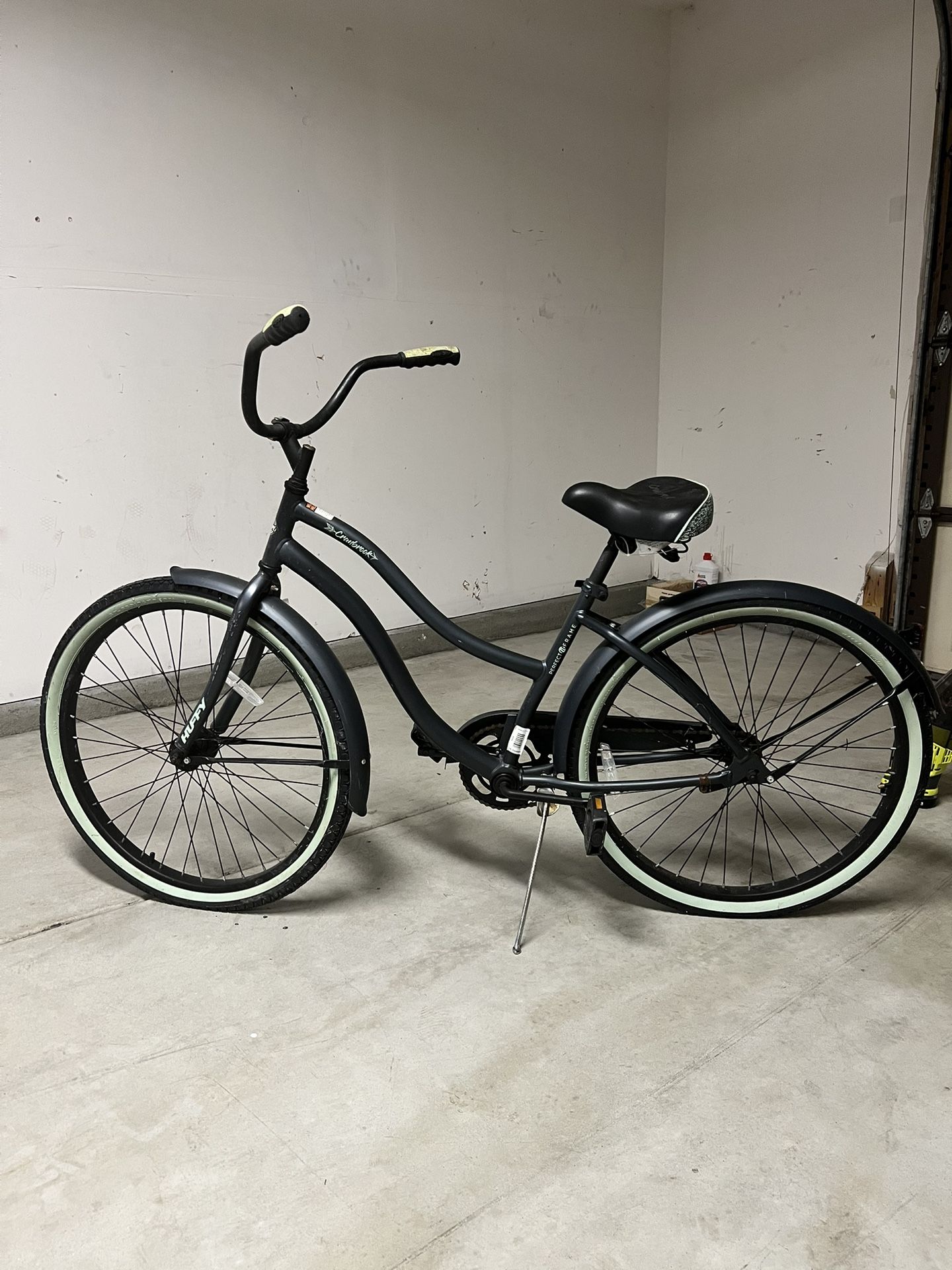 Huffy 26” Cranbrook Comfort Cruiser Bike