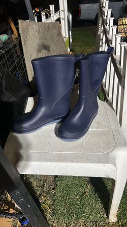 Cat & Jacks Rain boots size 4
