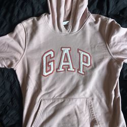 Small pink Gap sweater