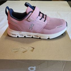*NEW* On Cloud Play Kids Shoes Pink Rose Size 2K Sneakers Hook Loop with Box