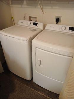 Washer and dryer set