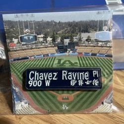 Dodgers pin