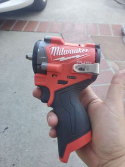 Milwaukee
M12 FUEL 12V Lithium-Ion Brushless Cordless Stubby 3/8 in. Impact Wrench (Tool-Only)