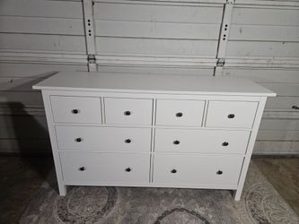 IKEA 8-Drawer Dresser, Good Conditions 👍, White Color, Measurement: W 63" × D 19.5" × H 37.5"