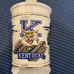 1974 Vintage Antique Old Rip Van Winkle University Of Kentucky Wildcats Basketball Decanter. 