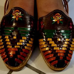 Womens Mexican Embroidered Huaraches