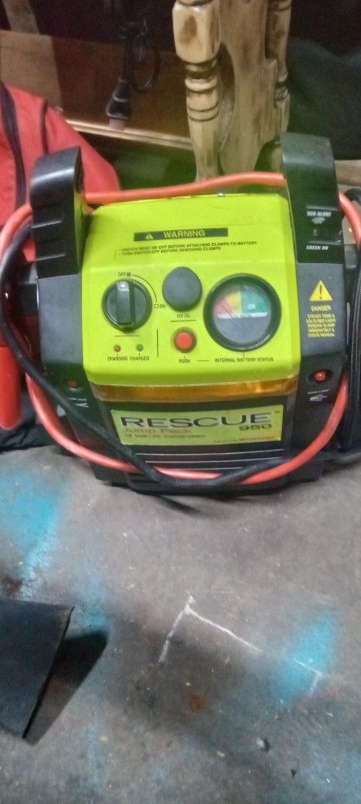 Rescue Jump Box 12 Volt Air Compressor