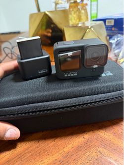 GoPro 9 black 2 batteries bag