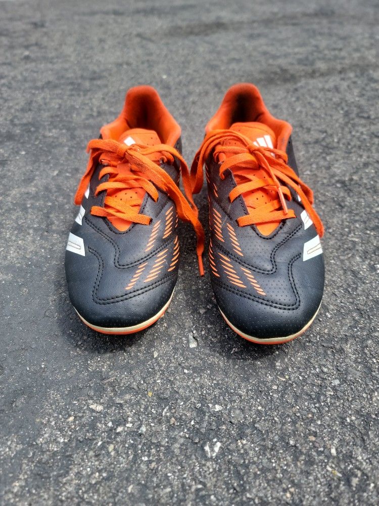 Adidas Predator Cleats Size 4