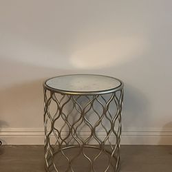 Side Tables 