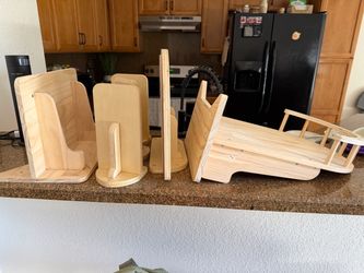 Cat wall shelves plus food/water bowl