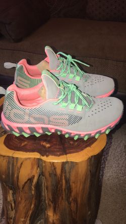 Women’s adidas Size 10 In Great Shape and super comfy shoe!