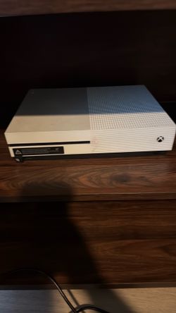 Xbox one s 500gb with multiple games included